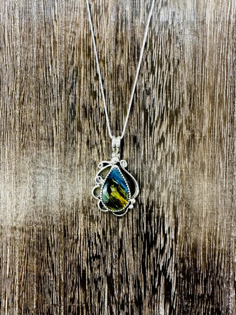 18" Sterling Silver Pieterite Necklace