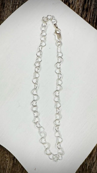 9" Sterling Silver Small Heart Bracelet