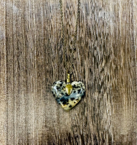 20" Beautiful Large Stone Heart Necklace